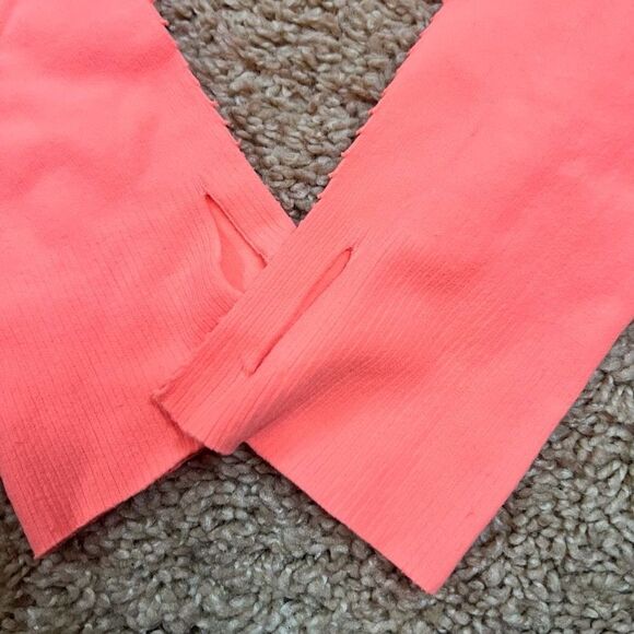 Fabletics Womens Cropped Long Sleeve Coral Workout Top Size Medium - Picture 3 of 5